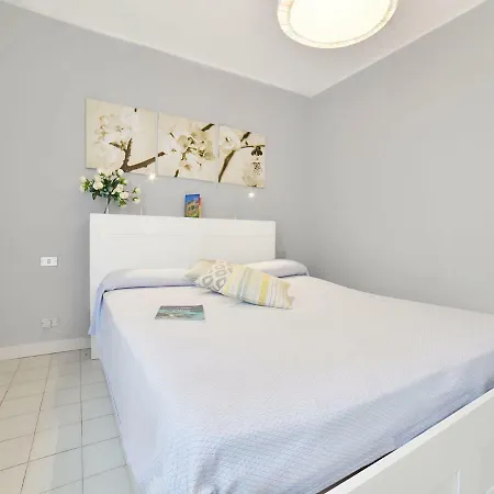 Locazione Turistica Mare-2 *